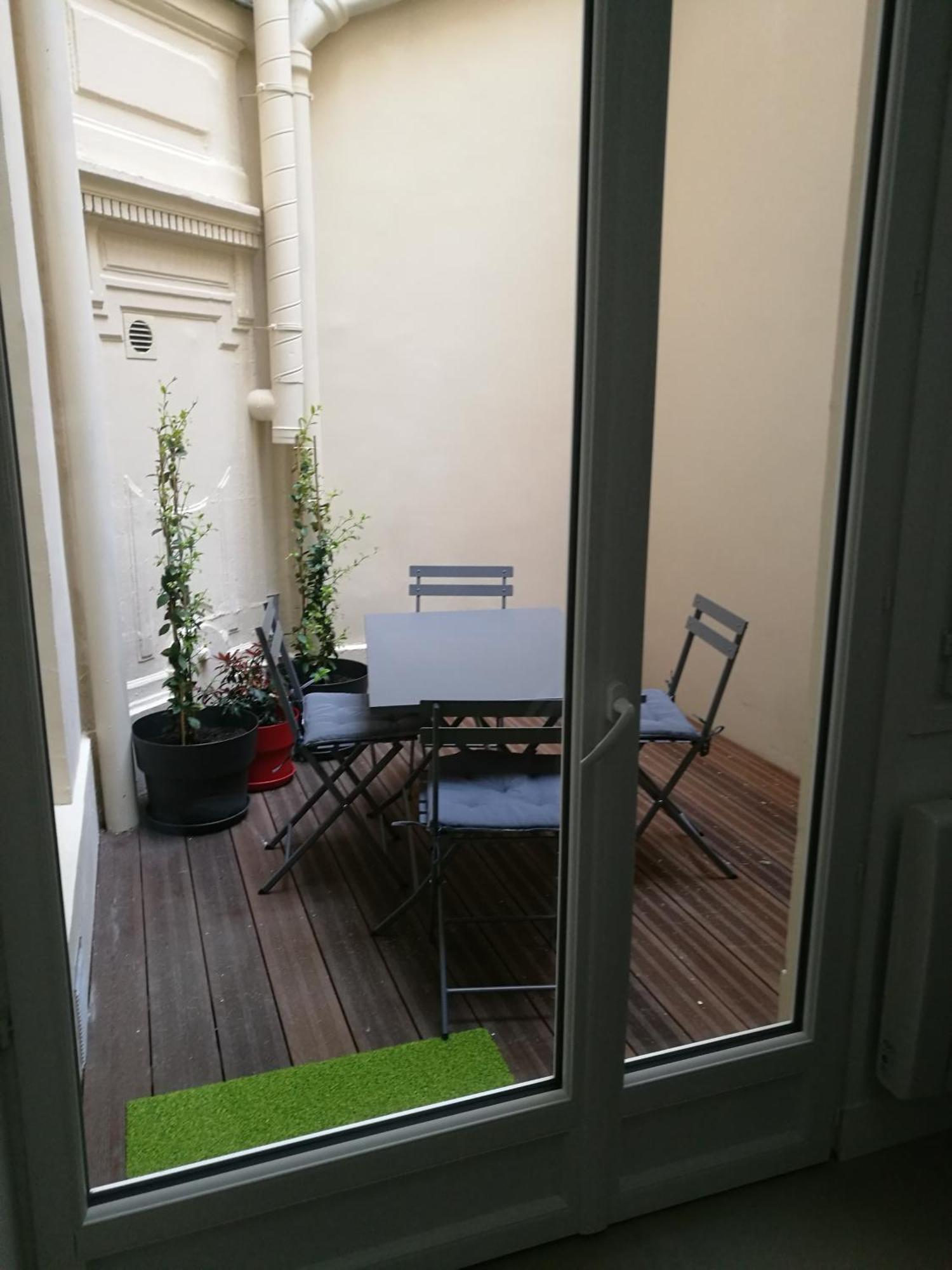 Charmant Studio Au Coeur De Paris Exterior foto